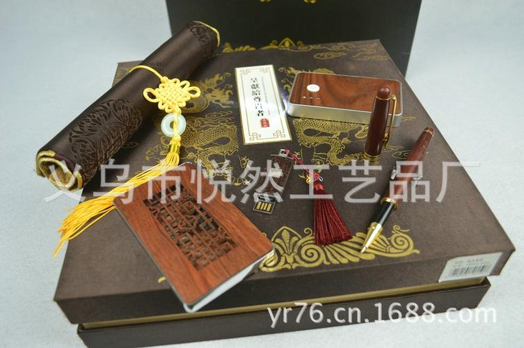 木质工艺品红木摆件高档创意礼品 丝绸文化礼品商务套装厂家批发